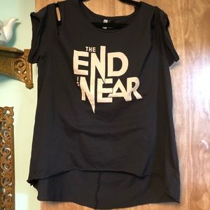 H&M graphic tee with cold shoulder detail.